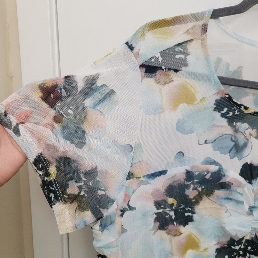 TORRID Stretch Floral Mesh Crew Neck Ruched Top Blouse - Picture 3 of 11